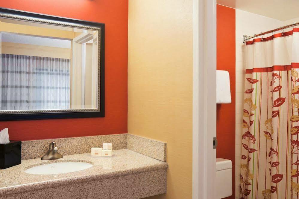 Hotel Sonesta Select Boston Stoughton Exterior foto